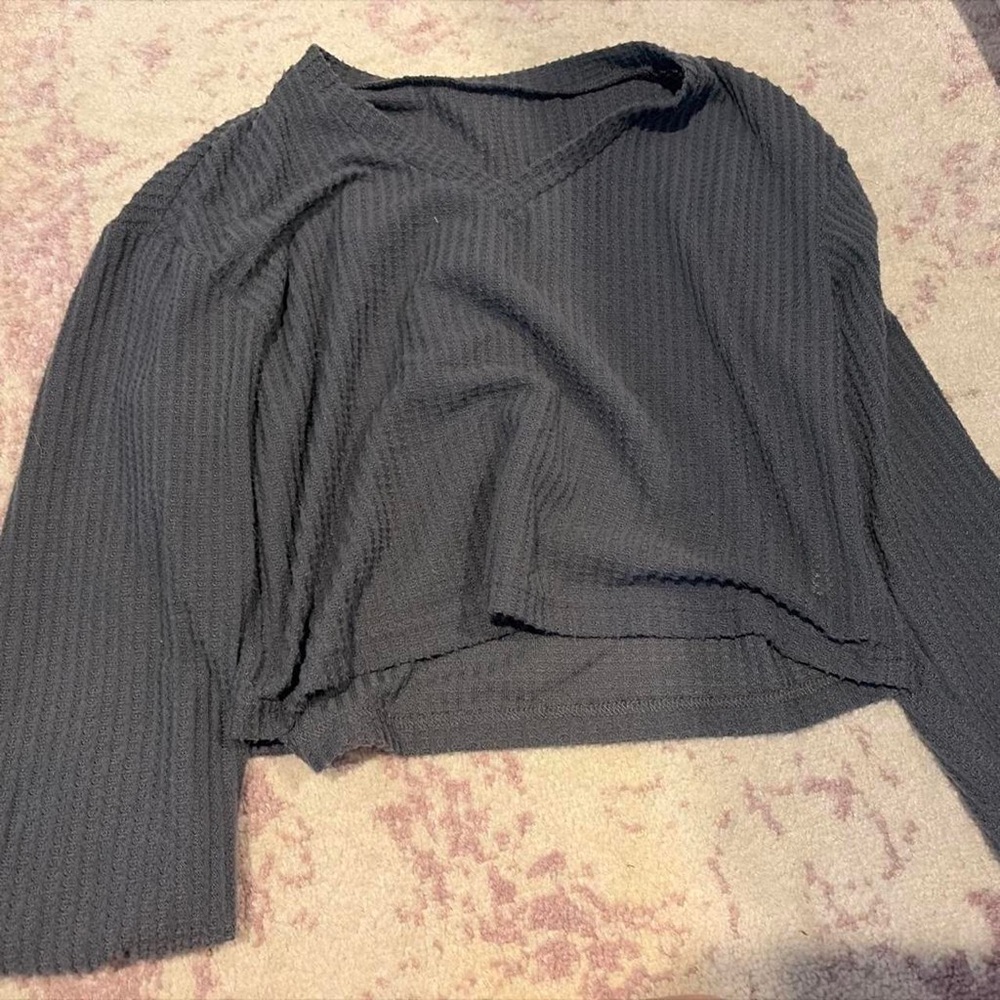 SHEIN Black Ribbed V-Neck Cropped Sweater